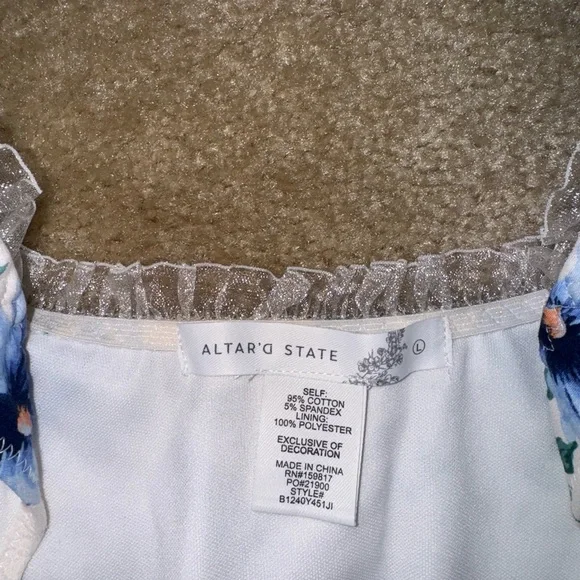 Altar'd State Blue Floral Top - Picture 3 of 4